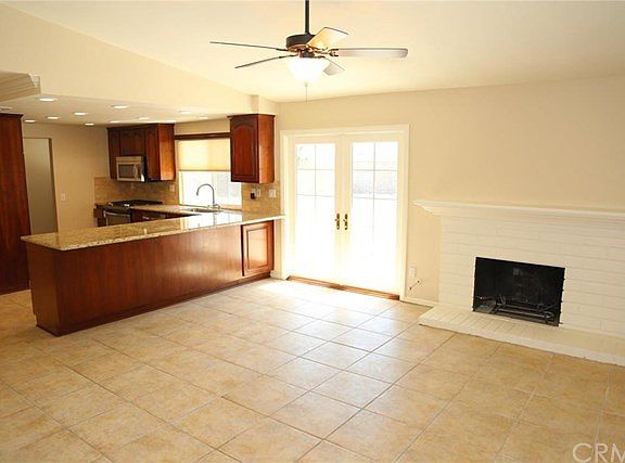 5th image of 11771 Nelson St