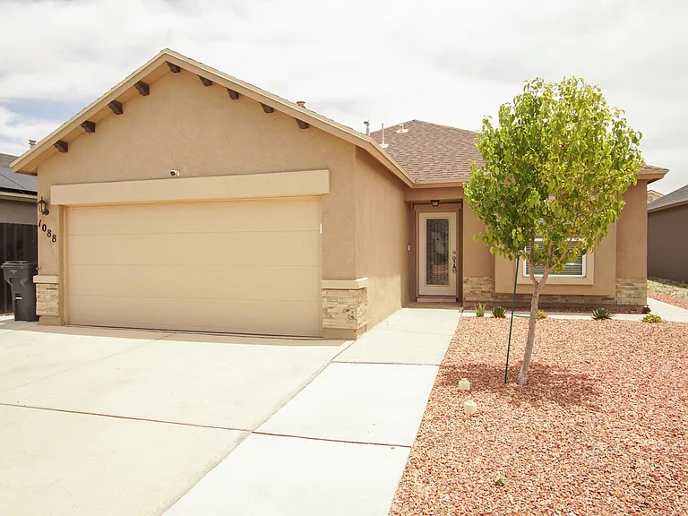 1088 Sky River St — Photo 1