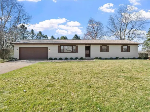 24466 Lynnway Ct, Elkhart, IN 46517