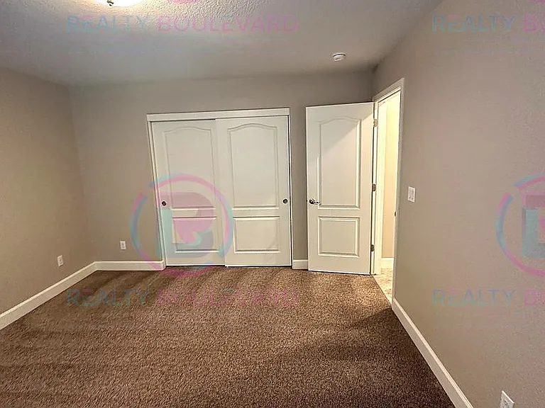 1110 Saffron Woods Way — Photo 13