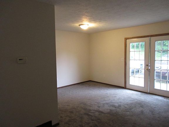 3rd image of 1286 Country Side Dr Unit C