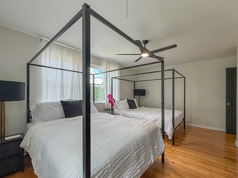 1044 Seminole Dr — Photo 14