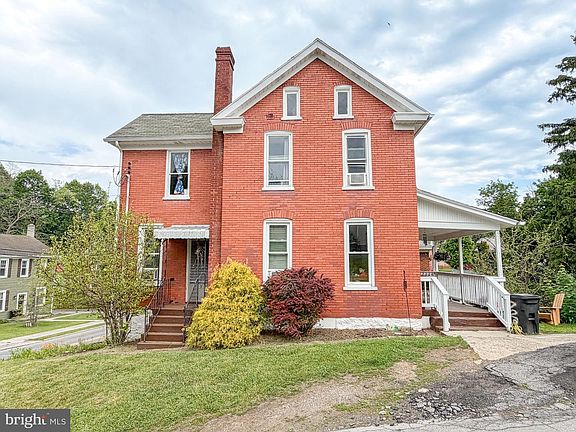 2nd image of 729 Bloomfield St