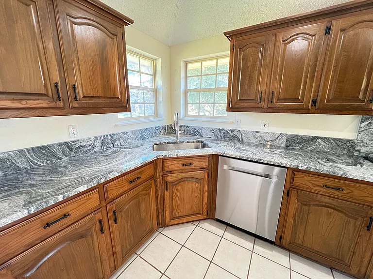 2312 Blue Cypress Dr — Photo 8