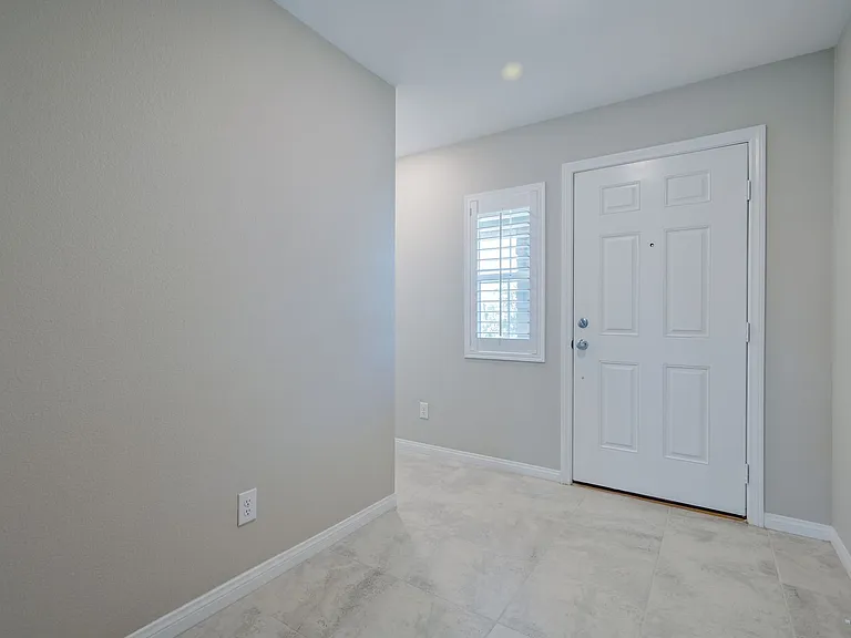 9792 Newcastle Spring Ave — Photo 4