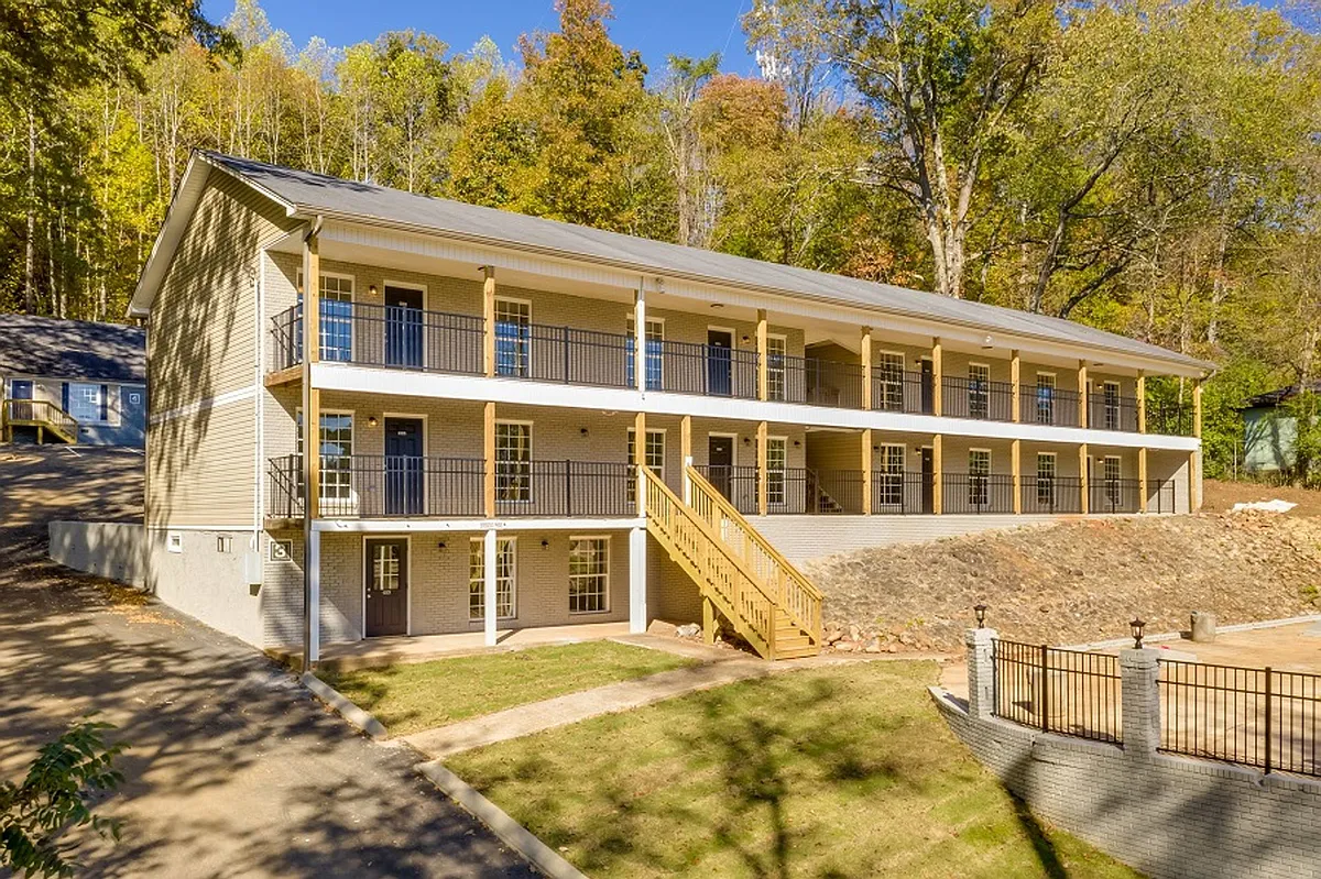 Building Photo - Ivy Terrace