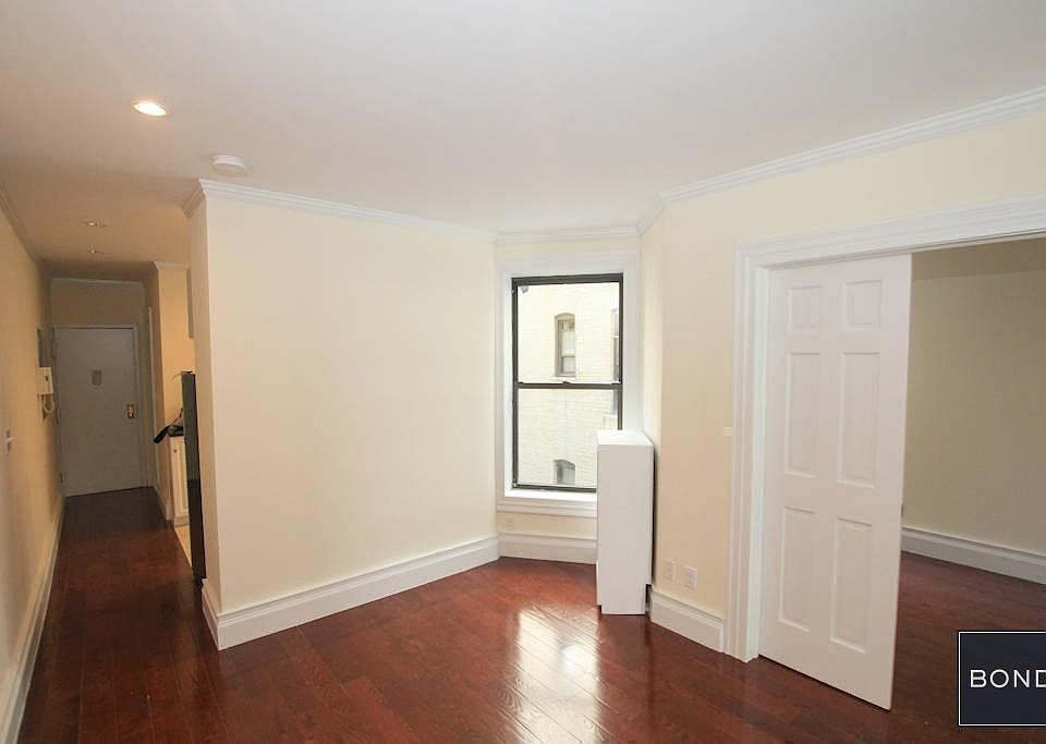2nd image of 2629 E 26th St APT 105