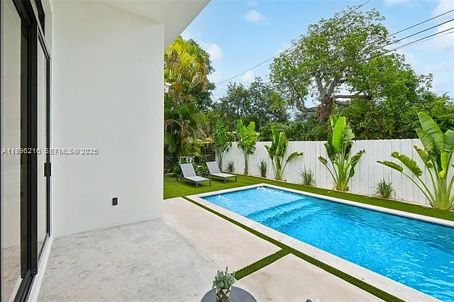 510 NW 50th St — Photo 18
