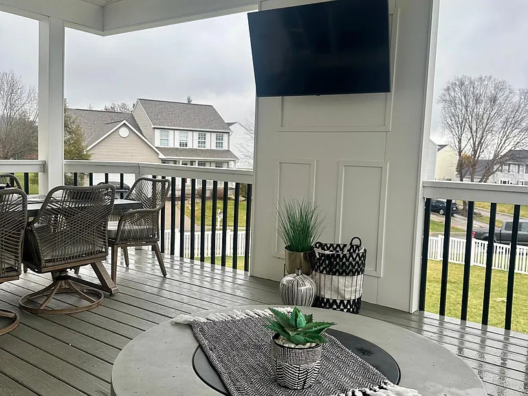 540 Juniper Ct — Photo 18