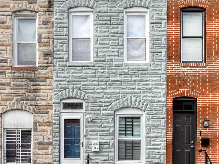 112 N Decker Ave — Photo 2