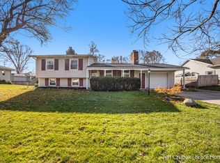 1430 Winifred St, Jenison, MI 49428