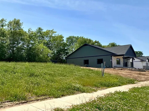 2925 Wild Goose Way, Stoughton, WI 53589