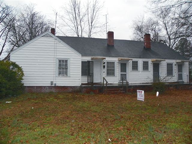 1st image of 801 Mill St