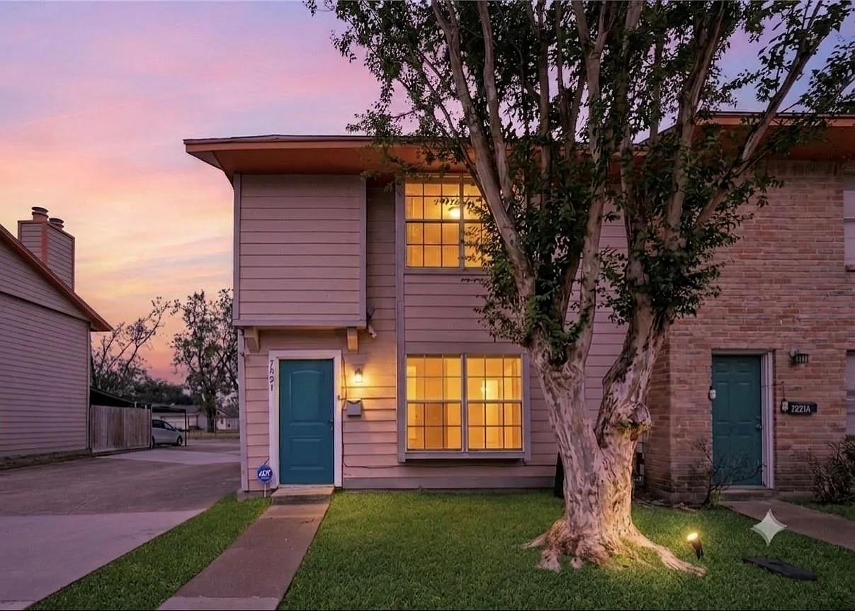 3 bed, 2.0 bath, 1408 sqft, $1,600 — Photo 1