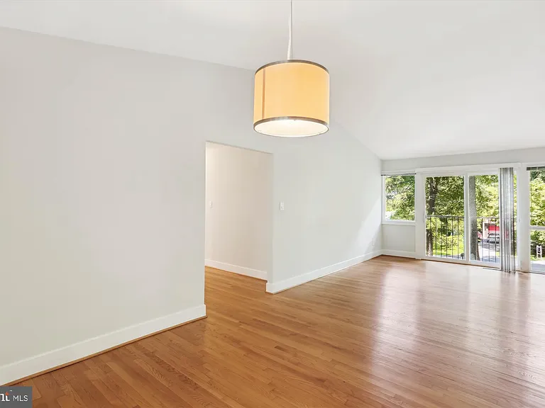 8206 Stone Trail Dr — Photo 19