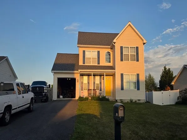 112 Beaumont Ave, Inwood, WV 25428