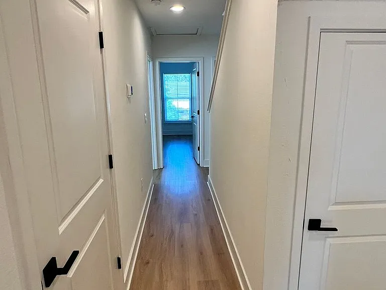 2610 E Clark St #1 — Photo 12