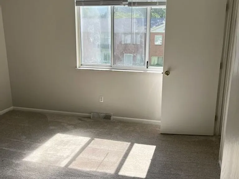 1727 Garden Ln #1733 — Photo 2