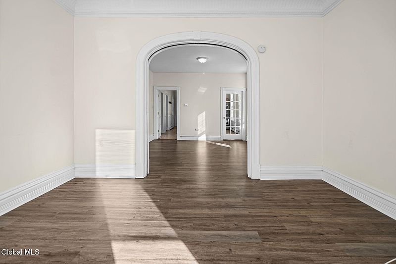 4th image of 1850 8th Avenue