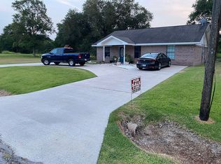 180 Crepe Myrtle Ave, Bridge City, TX 77611