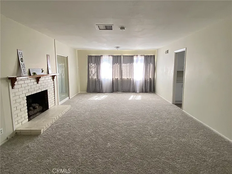 44446 Loneoak Ave #44446 — Photo 16