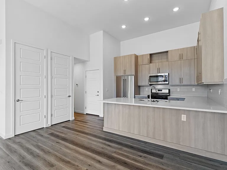 10125 Morrison Rd — Photo 14