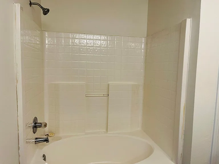 4037 Ravenwood Ct — Photo 28