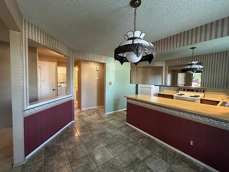 1500 Ellendale Ct — Photo 11