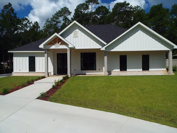 1957 Sunrise Dr, Navarre, FL 32566