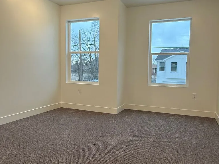 240 Dan St — Photo 19
