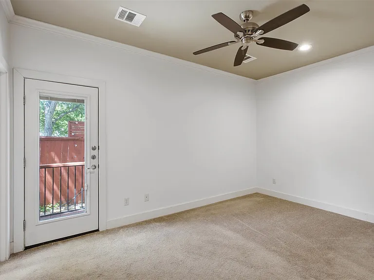 1315 W Anderson Ln #A — Photo 21