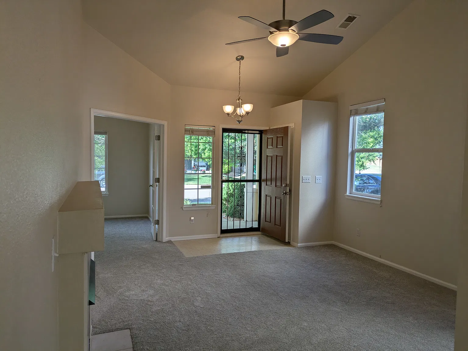 3 bed, 1285 sqft, $2,750 — Photo 4