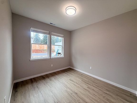 5th image of 5534-5564 Skyline Rd S #5554