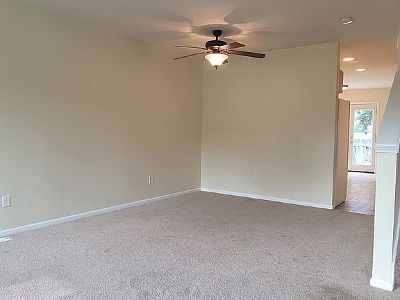 3rd image of 849 Garden Green Pl #849