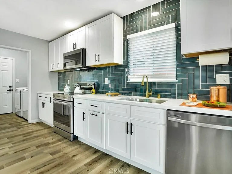 2433 Hansen Ct — Photo 6