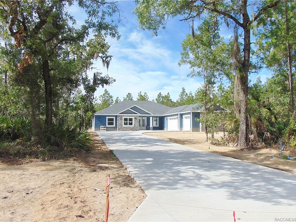 1st image of 3144 N Buckhorn Dr