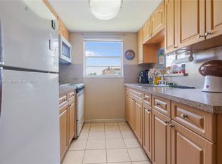 9321 SW 4th St APT 212F, Miami, FL 33174