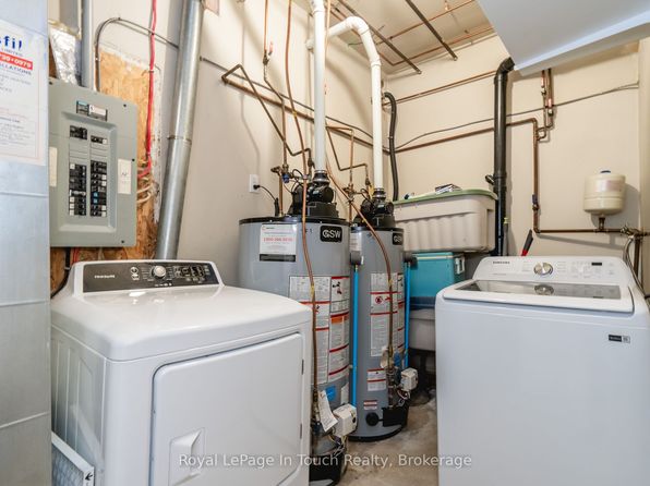 679 Montreal St, Midland, ON L4R 3S9