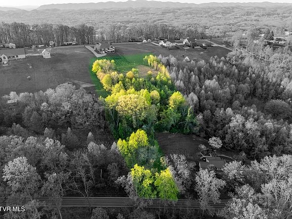 2nd image of 6240 Chestnut Ridge Rd