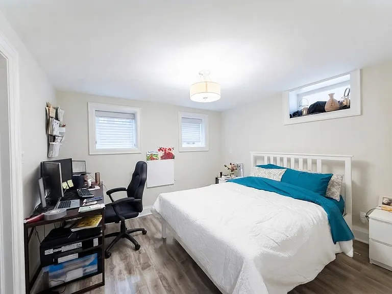 117 Chaplin Cres #GARDEN — Photo 8