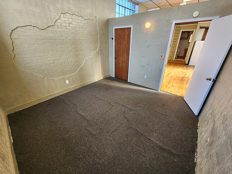 208 Mainapt #1 — Photo 6