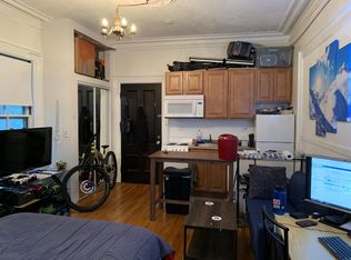 219 Washington St APT 1, Winchester, MA 01890