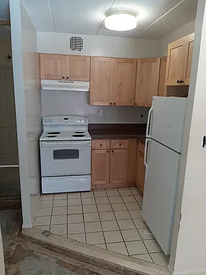 Rented by Max & Associates Realty Corp | media 6