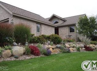 2554 High Ridge Ln SE, Grand Rapids, MI 49546