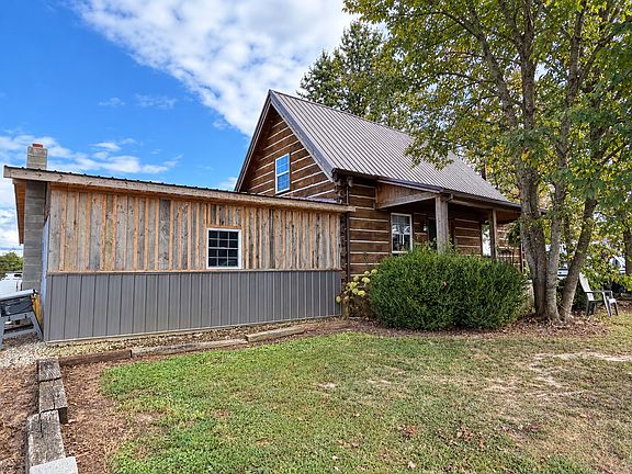 2nd image of 325 Blanton Ln