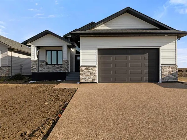 2515 W 65th St, Camrose, AB T4V 3R9