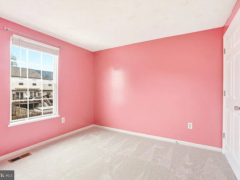 5735 Sunset View Ln — Photo 24