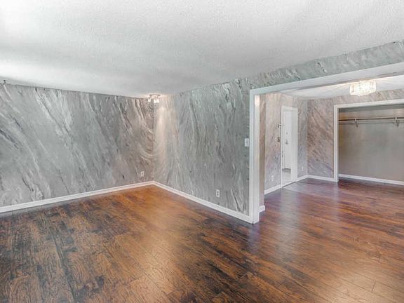 2nd image of 90 Manitoba Ave