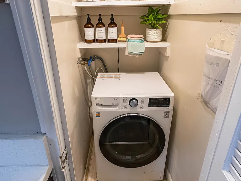 4031 Locust St #3 — Photo 7