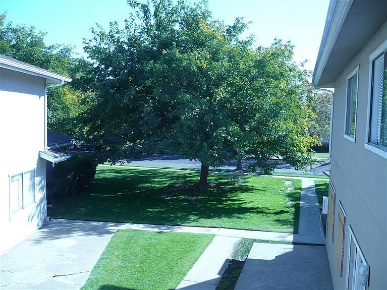 1st image of 2622 W Fairmont Ave APT 204